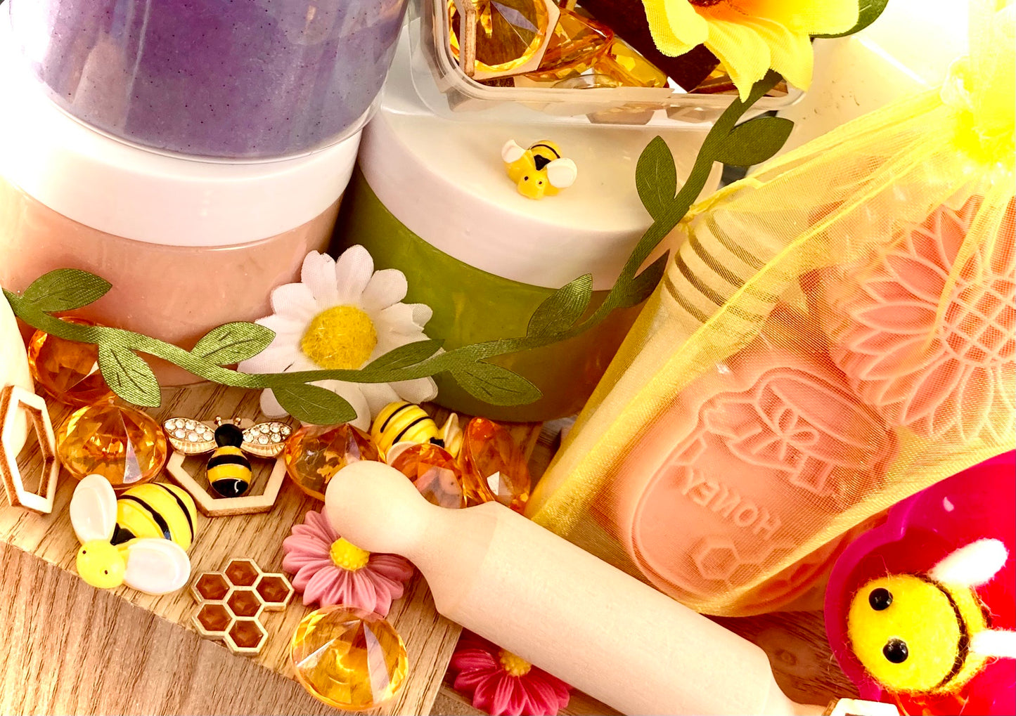 Bees & Blooms Sensory Play Nest Kit