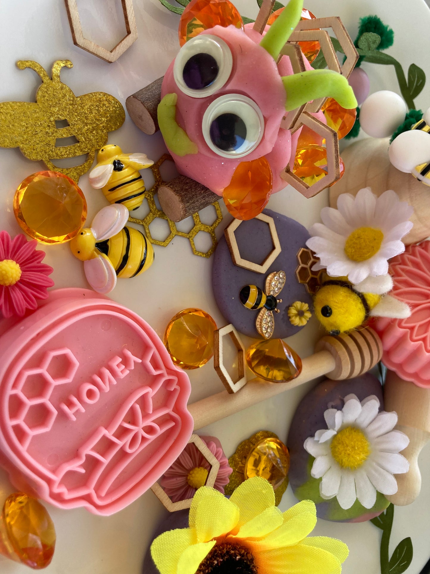 Bees & Blooms Sensory Play Nest Kit